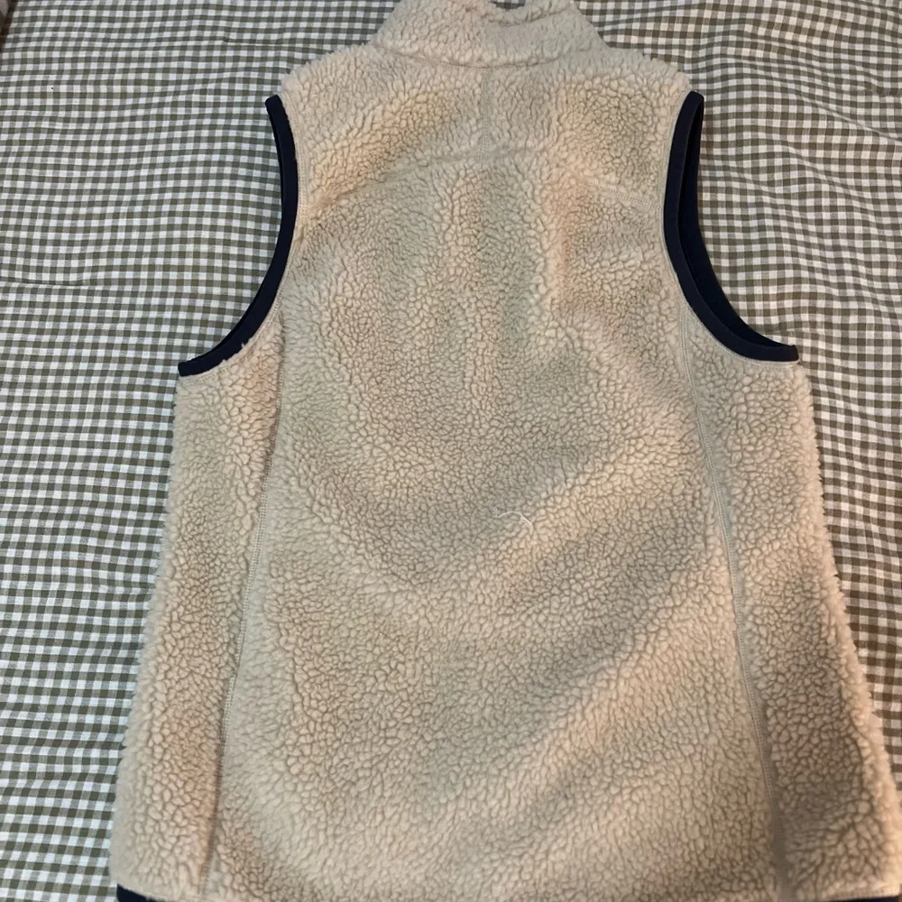 *SOLD* L.L Bean Mountain Pile Fleece Vest - Picture 3 of 4